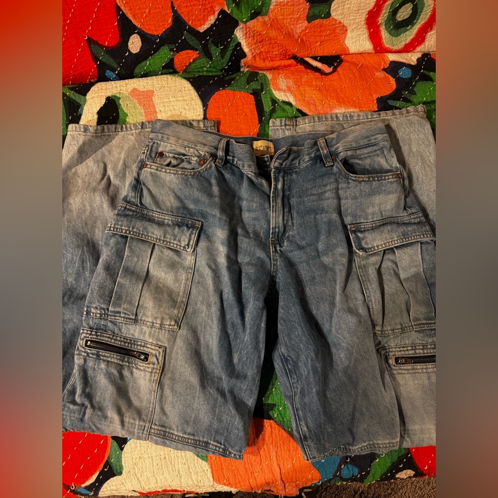 Alice + Olivia baggy denim cargo pants size 32 $395 retail - Picture 6 of 16